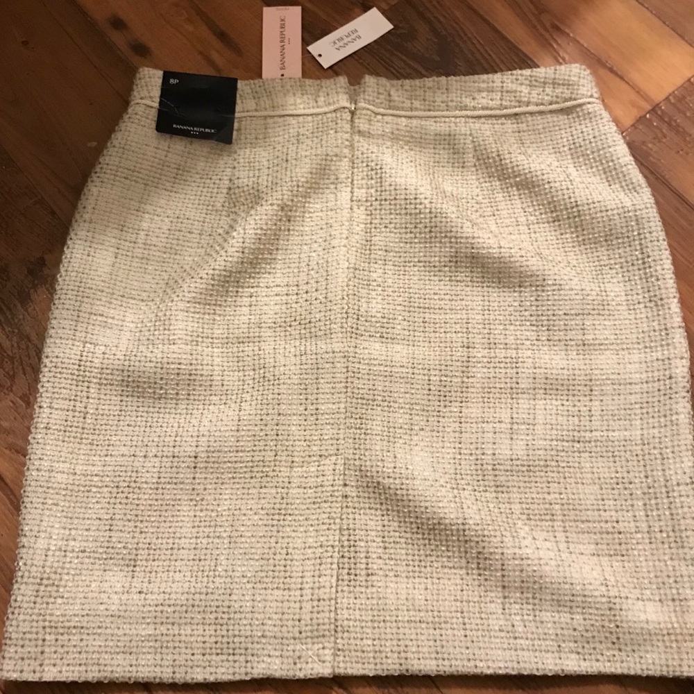 women’s skirt